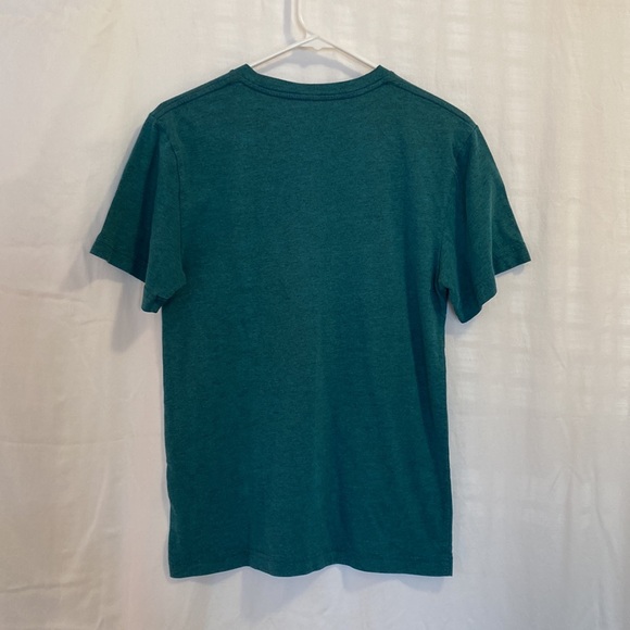 West 49 Short Sleeve Tshirt - size S - Picture 2 of 2